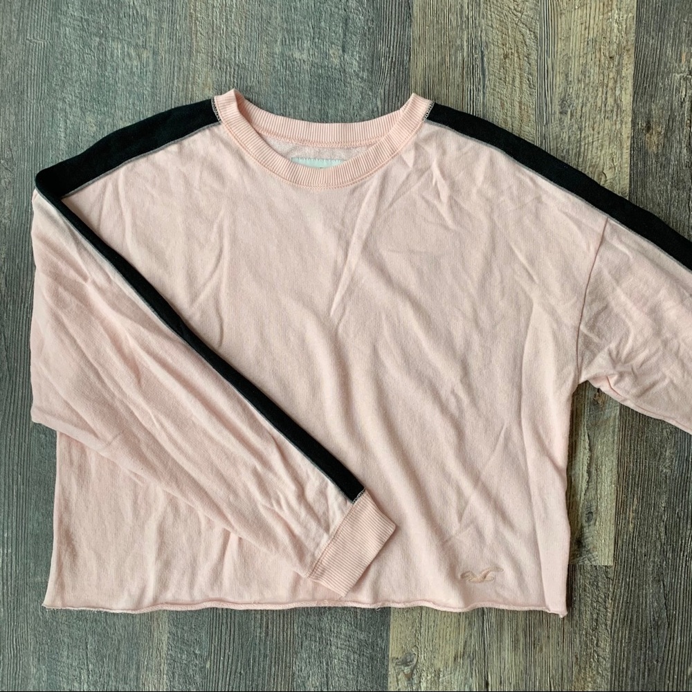 EUC Hollister Cropped Sweater Size Large